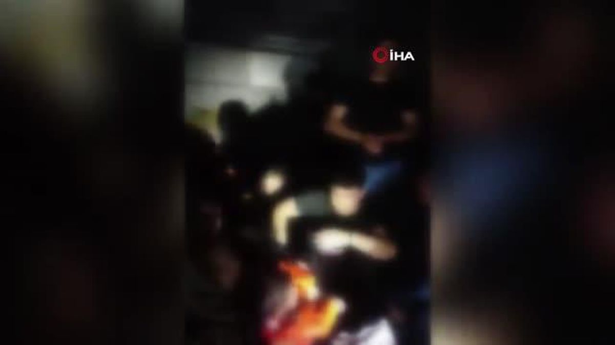 Sultangazi'de 38 kaçak göçmen yakalandı, sürücü gözaltına alındı