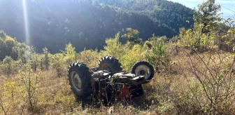 Kastamonu'da traktör devrildi, 2 kişi yaralandı