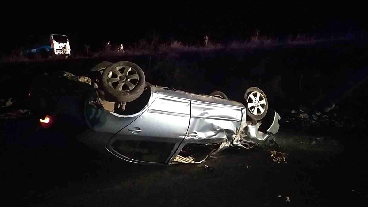 Çorum'da Kontrolden Çıkan Otomobilin Takla Atması Sonucu 2 Kişi Yaralandı