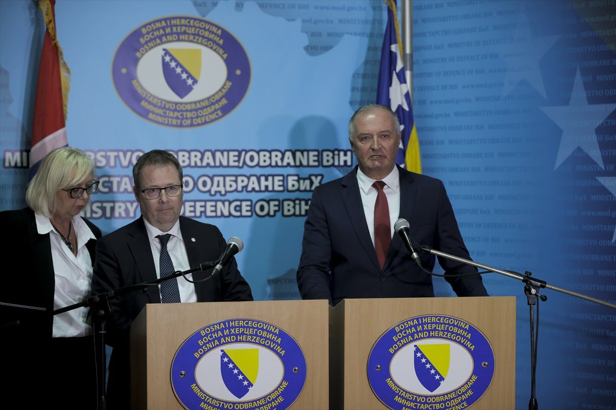 Norveç Savunma Bakanı Bosna Hersek'in egemenliğini ve toprak bütünlüğünü desteklemeye devam edecek