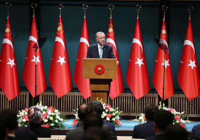 Son Dakika! Cumhurbaşkanı Erdoğan: Gençlerimize telefon ve bilgisayar alımında 5 bin 500 liraya kadar destek vereceğiz Son Dakika! Cumhurbaşkanı Erdoğan: Gençlerimize telefon ve bilgisayar alımında 5 bin 500 liraya kadar destek vereceğiz