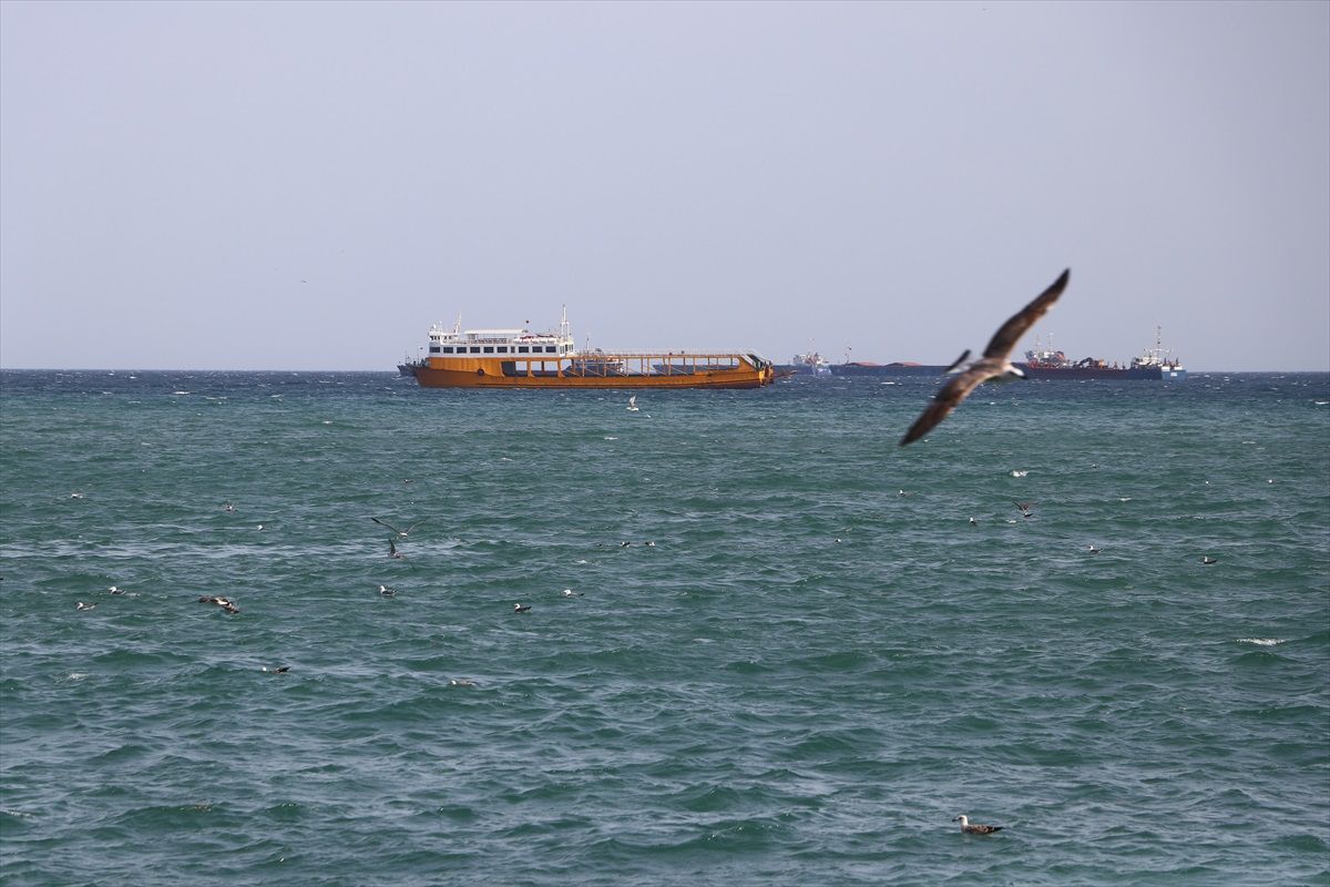 Tekirdağ'da Poyraz Deniz Ulaşımını Olumsuz Etkiliyor