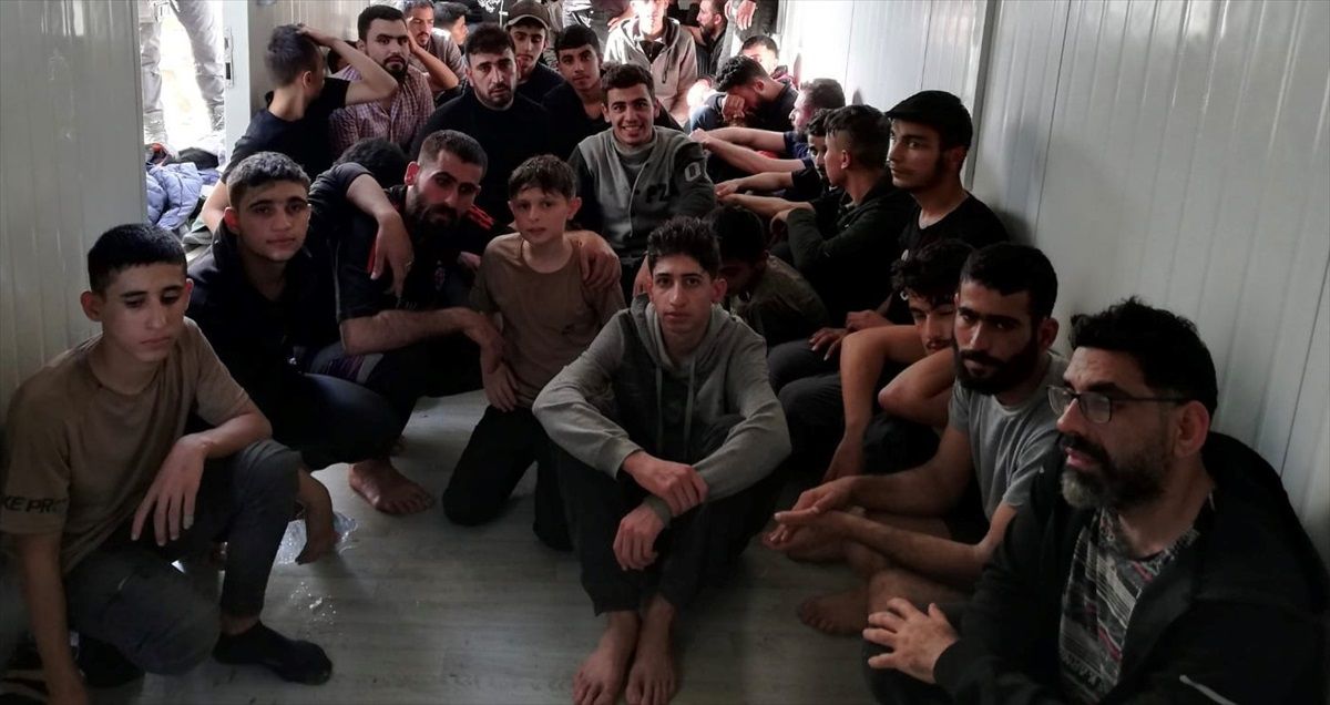 Yalova'da Göçmen Kaçakçılığı Operasyonu: 6 Zanlı Tutuklandı