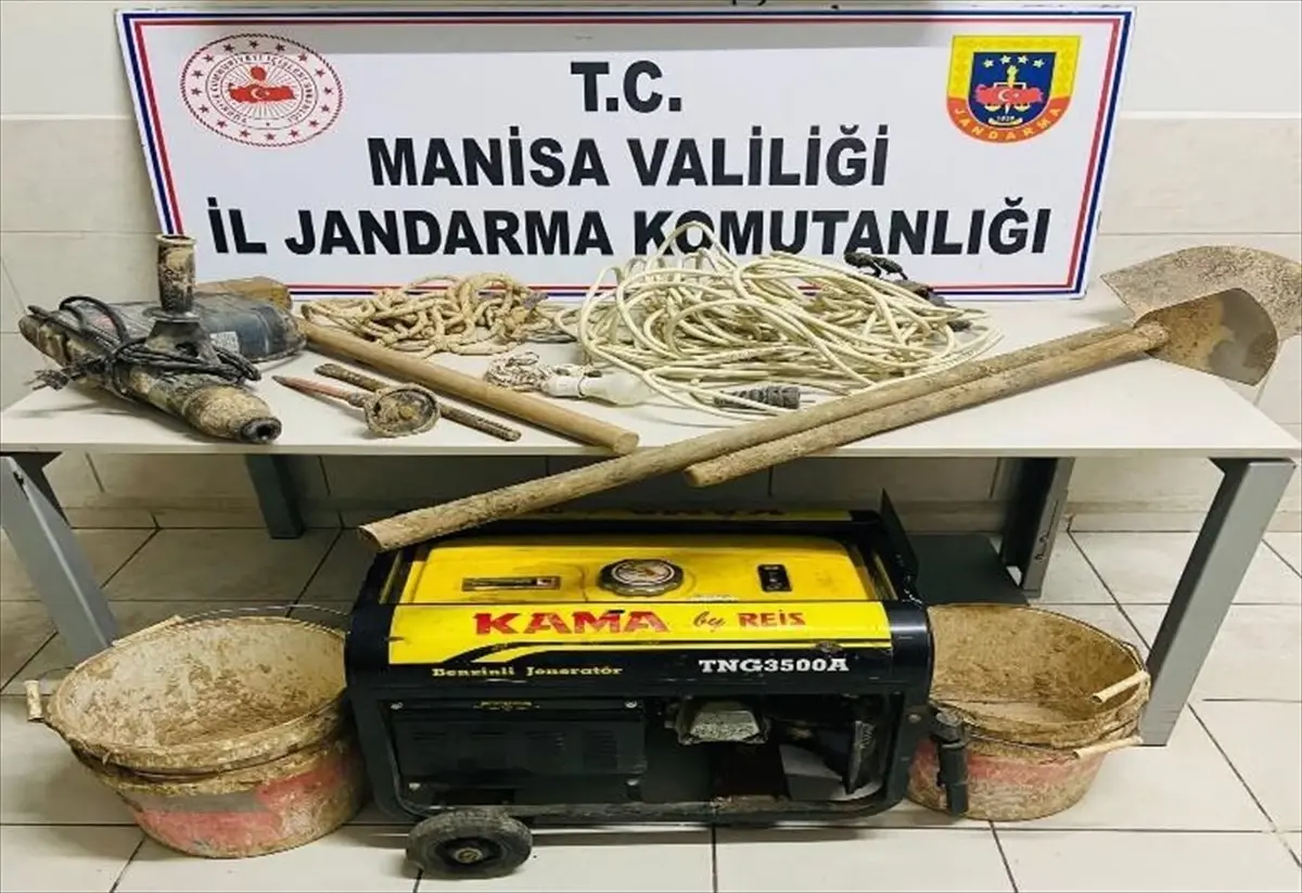 Manisa'da Kaçak Kazı Operasyonunda 6 Kişi Yakalandı