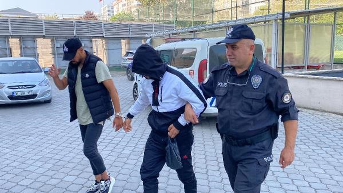 Samsun'da Balkondan Hırsızlık Yapan 2 Şüpheli Yakalandı