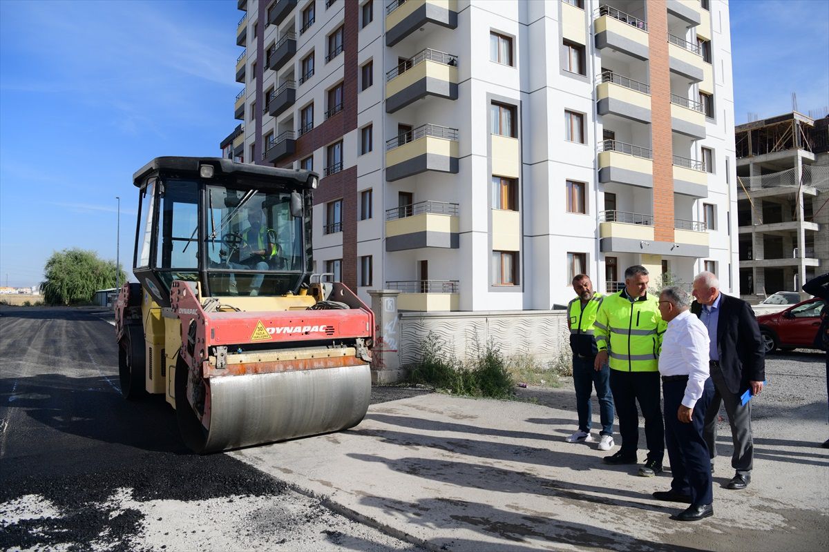 Kayseri Şeker Mahallesi'nde 15 Bin Ton Sıcak Asfalt Çalışmaları