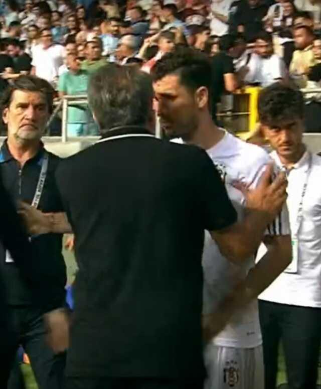 Beşiktaş'ta deprem Şenol Güneş, Salih Uçan'la tartıştı Beşiktaş'ta deprem Şenol Güneş, Salih Uçan'la tartıştı