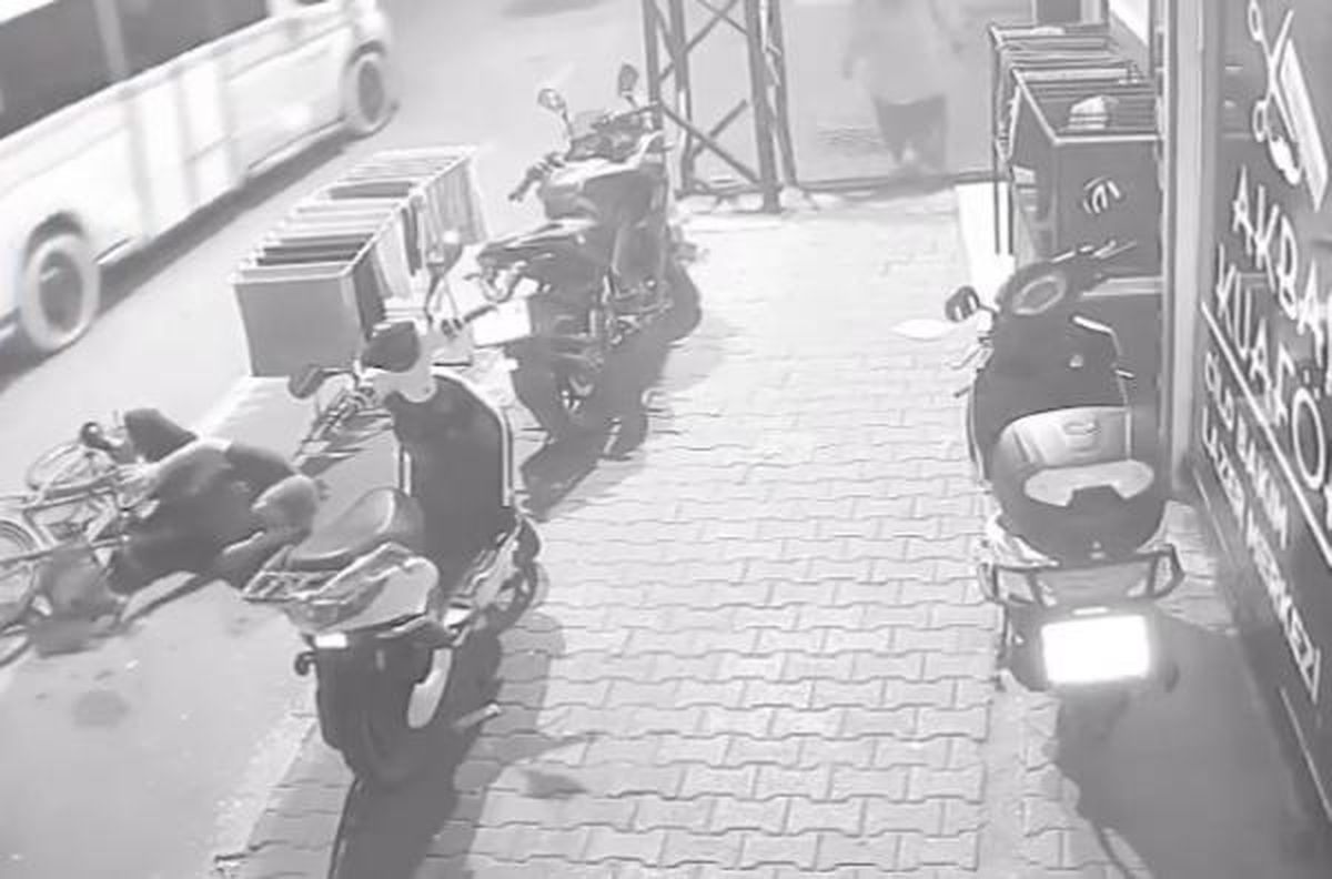 Bisikletli Telefonla Konuşurken Düştü