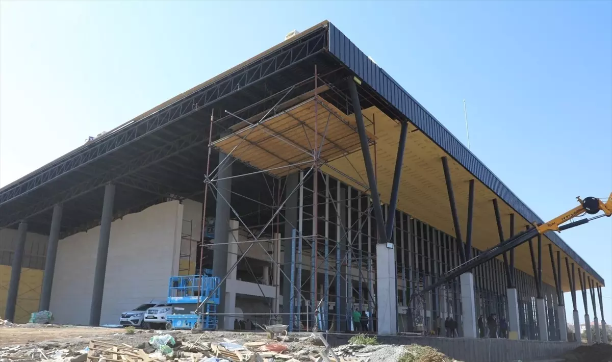 Bitlis-Tatvan Otogarı'nın açılışı ekim ayında yapılacak