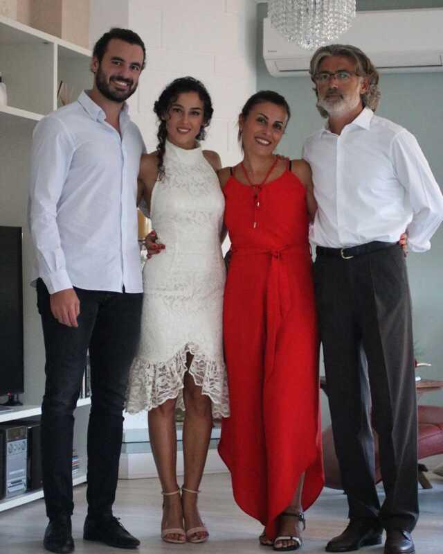 Cansu Tosun babası kim? Kenan Tosun kaç yaşında, ne iş yapıyor? Cansu Tosun annesi kimdir? Cansu Tosun babası kim? Kenan Tosun kaç yaşında, ne iş yapıyor? Cansu Tosun annesi kimdir?