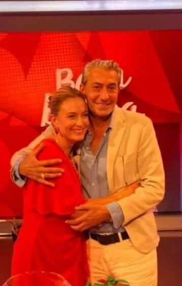 Erkan Petekkaya ve Ceyda Düvenci 26 yıl sonra bir araya geldi Erkan Petekkaya ve Ceyda Düvenci 26 yıl sonra bir araya geldi