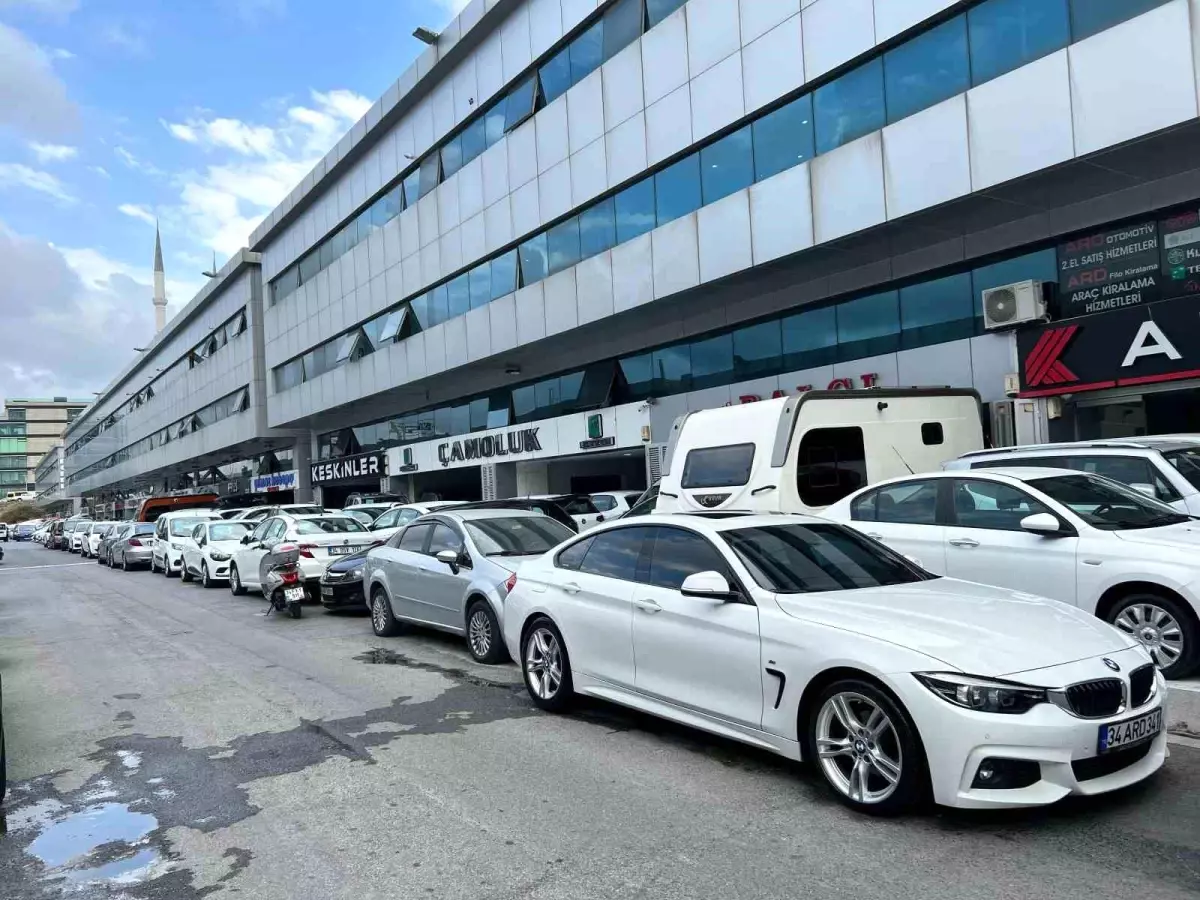 İkinci El Otomobil Piyasasında Fiyatlar Düşüşe Geçti