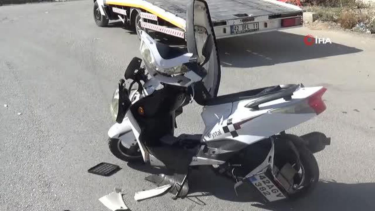 Karaman'da kamyonet ile çarpışan motosikletli öğrenci ağır yaralandı