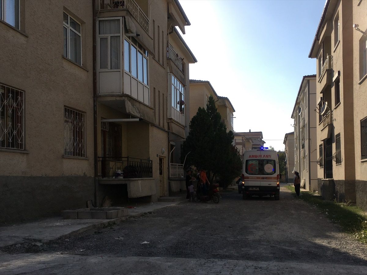 Konya'da balkondan düşen çocuk tedavi altına alındı