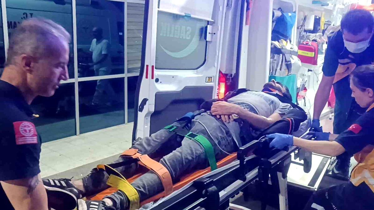 Gebze'de Ters Yönde Seyreden Araç Motosikletle Çarpıştı