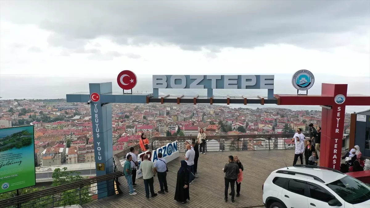 Trabzon'da Boztepe Yürüyüş Platformu ve Seyir Terası 1 Milyon Kişi Tarafından Ziyaret Edildi