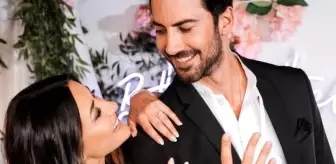 Melek Mosso, model sevgilisi Serkan Sağdıç ile nişanlandı
