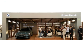 BMW i5 özel gösterimle Contemporary Istanbul'da sergileniyor