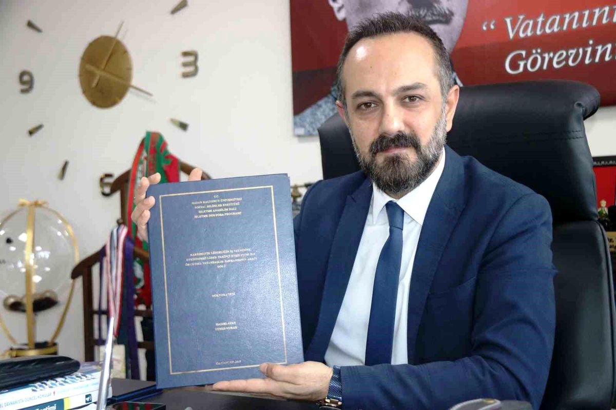 Cumhurbaşkanı Erdoğan'ın karizmatik liderliği seçimleri kazandırdı