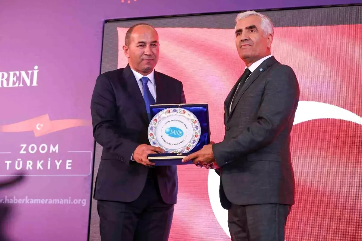 DATÜB Genel Sekreteri Fuat Uçar, Azerbaycan'da ödül törenine katıldı