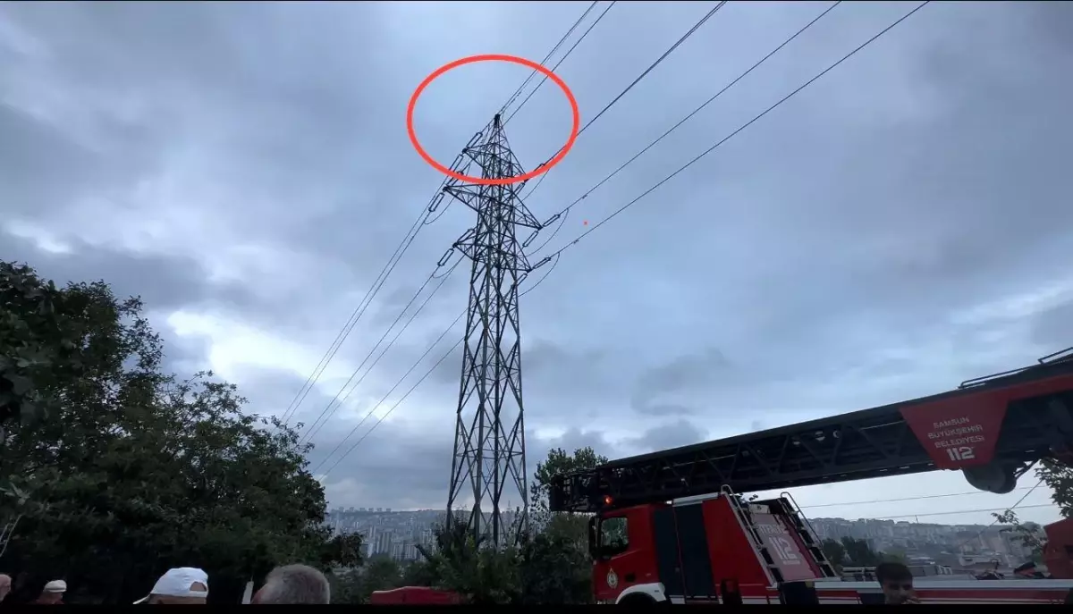 Samsun'da Genç Kız 40 Metre Yükseklikte Tehlikeli Hareketler Yaptı