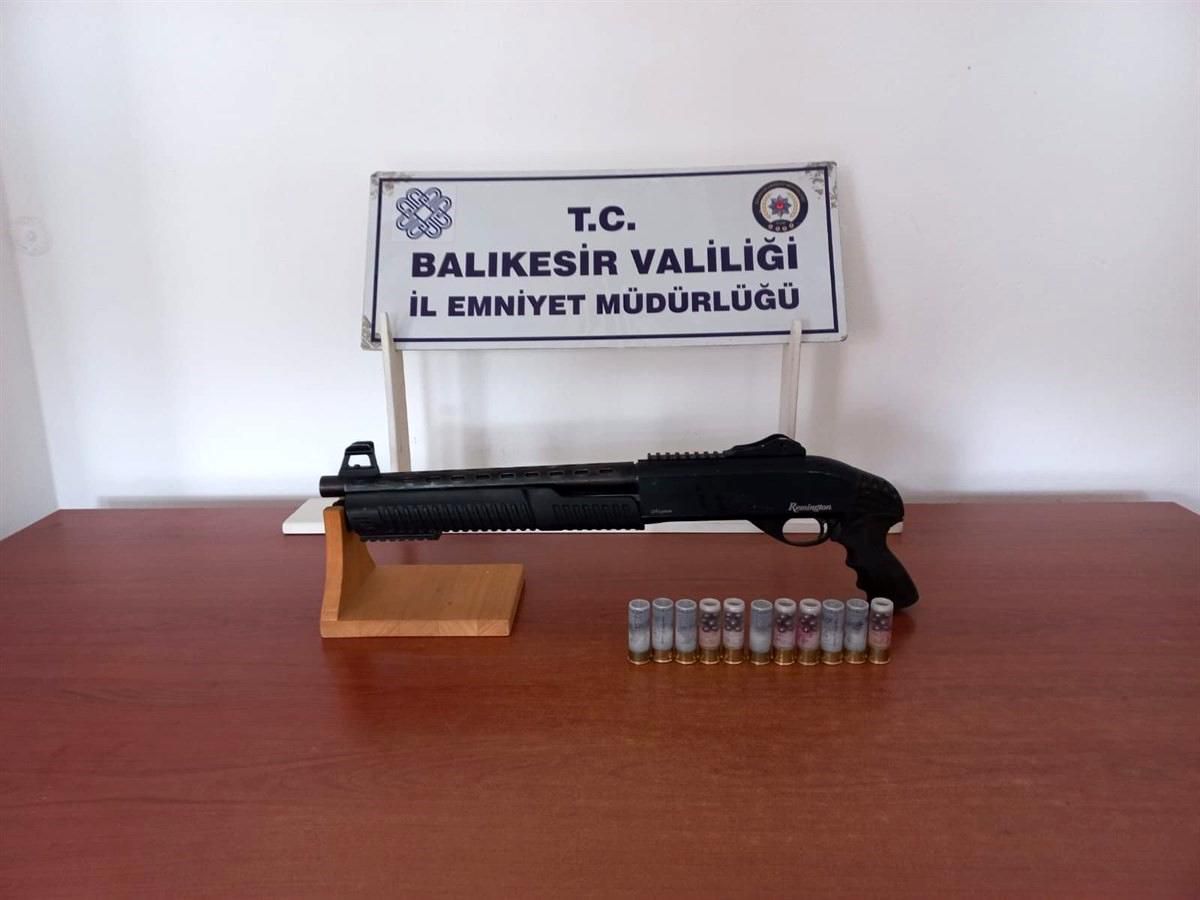 Balıkesir'de Asayiş Operasyonunda 28 Şahıs Gözaltına Alındı
