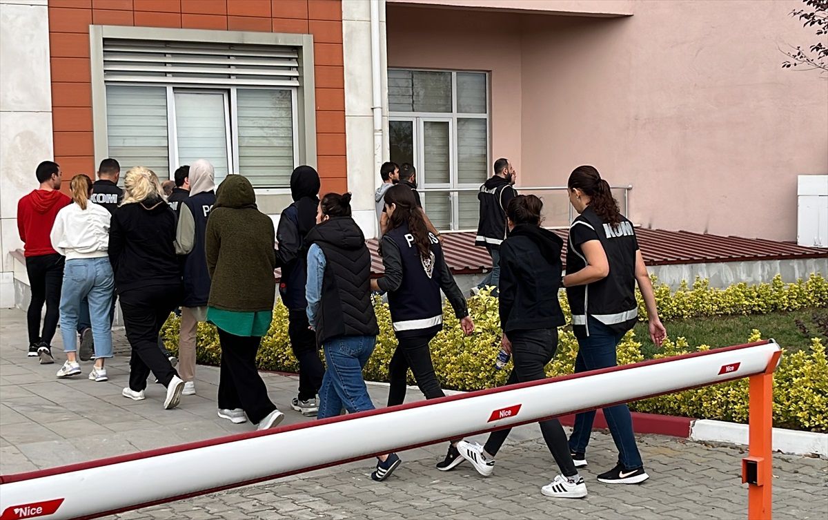 Bartın'da Kamu Kurumlarına Dolandırıcılık Operasyonu: 5 Tutuklama
