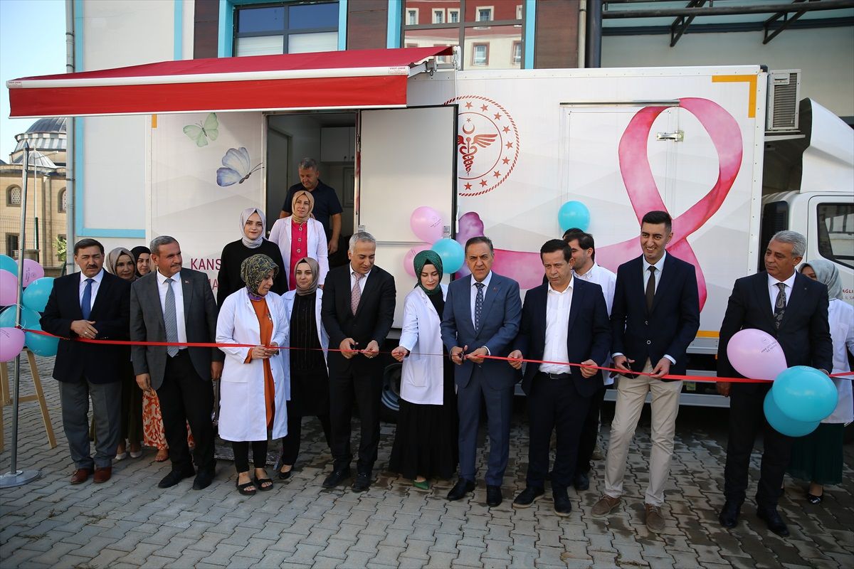 Bingöl'de Hibe Edilen Kamyon Mobil Kanser Tarama Aracına Dönüştürüldü
