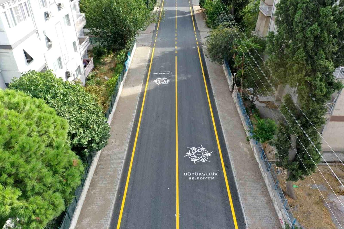 Aydın Büyükşehir Belediyesi Söke Milli Egemenlik Caddesi'ni Yeniledi