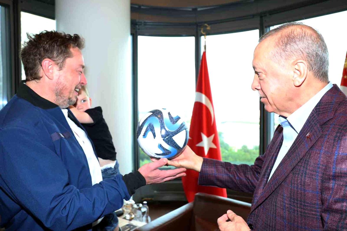 Elon Musk'tan Cumhurbaşkanı Erdoğan'a teşekkür'Gelecek yıl bizzat katılmayı ve Türkiye'deki yatırım fırsatlarını görüşmeyi sabırsızlıkla bekliyorum'
