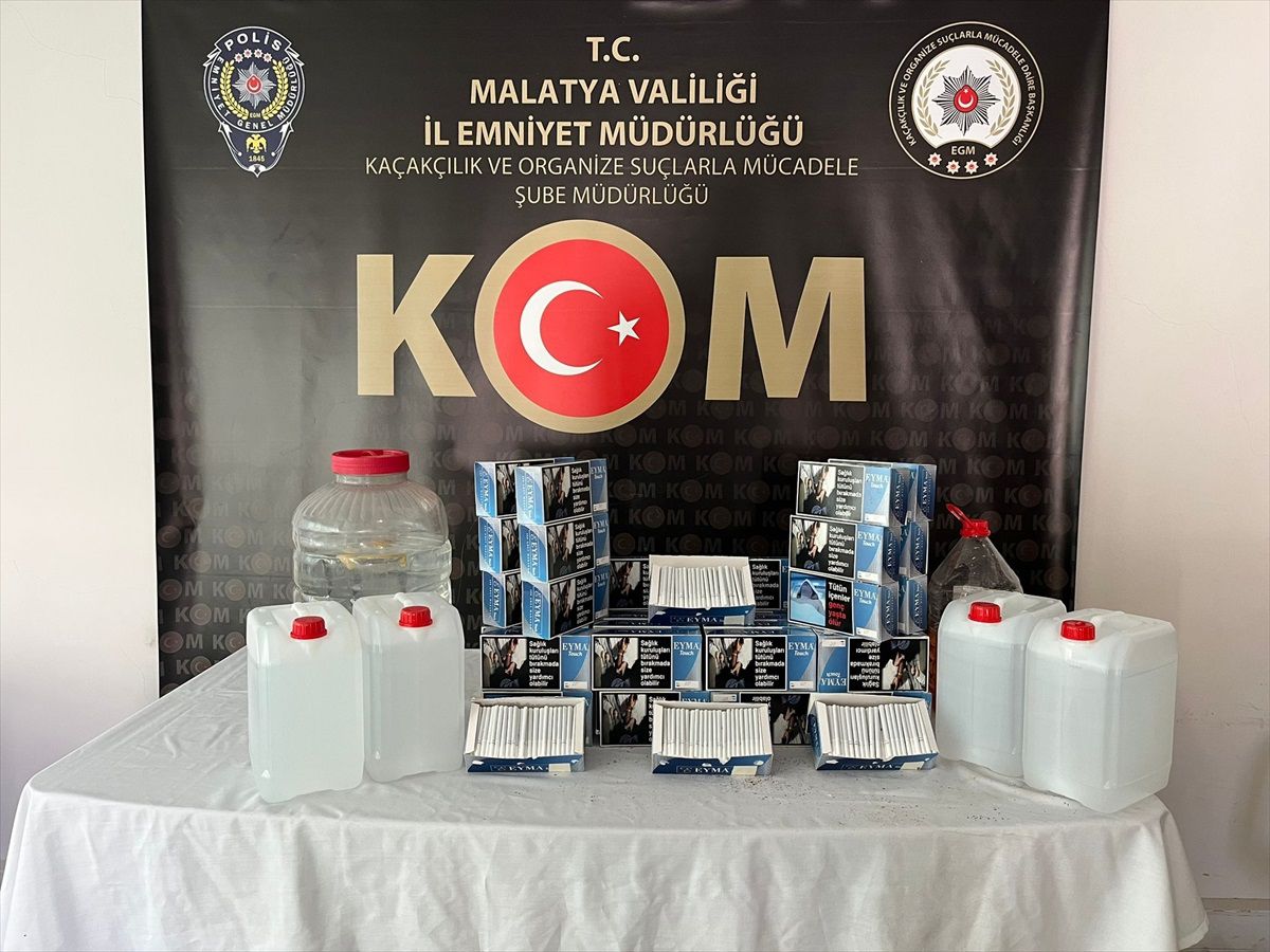 Malatya'da 10 bin dal içi doldurulmuş makaron ile 44 litre kaçak alkol ele geçirildi