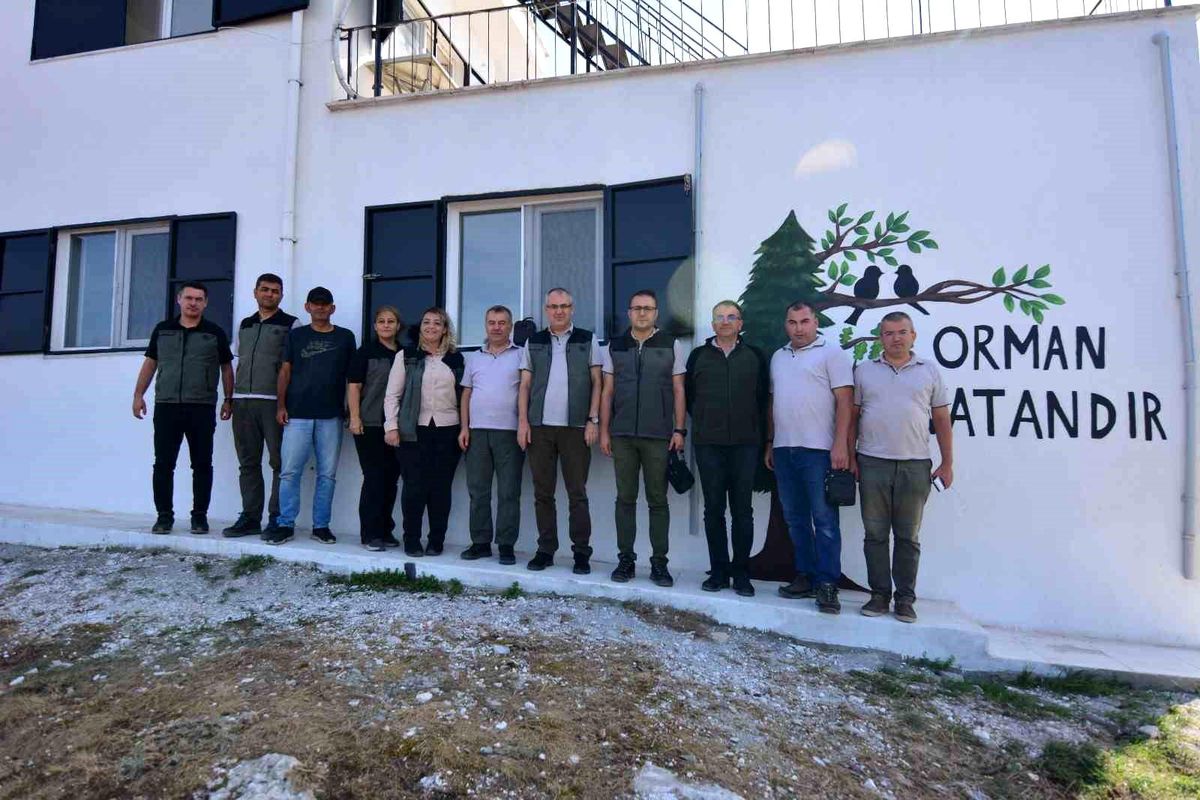 Balıkesir Orman Bölge Müdürlüğü Gelendost Orman İşletme Şefliği'nde incelemelerde bulundu