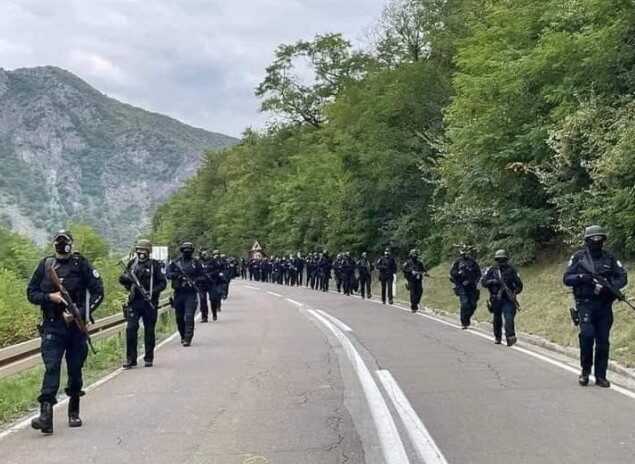 Sırbıstan askeri güçlerini Kosova sınırına yığdı! ABD, 'Derhal geri çekin' çağrısında bulundu