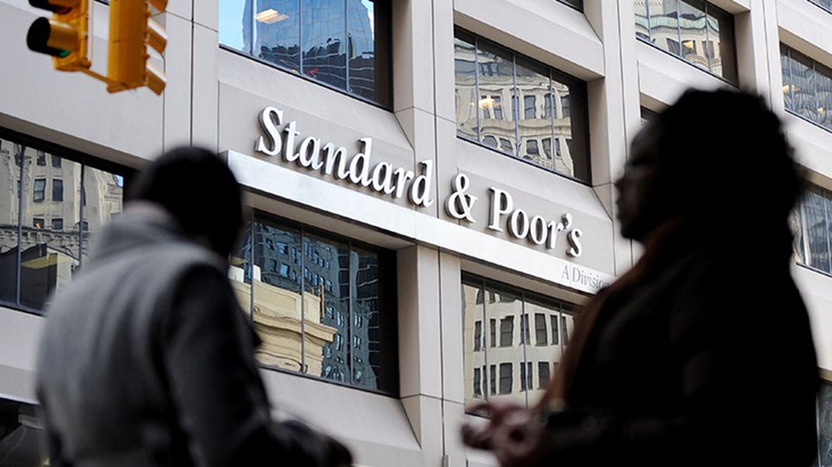 Standard & Poor's, Türkiye'nin kredi notu görünümünü 'negatif'ten 'durağan'a çıkardı