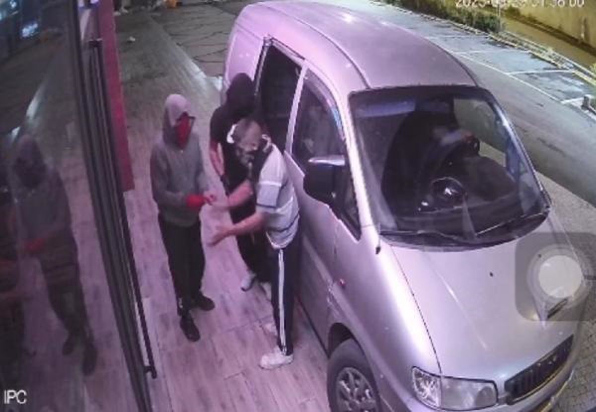 Başakşehir'de Hırsızlık Girişimi Güvenlik Kameralarına Yansıdı