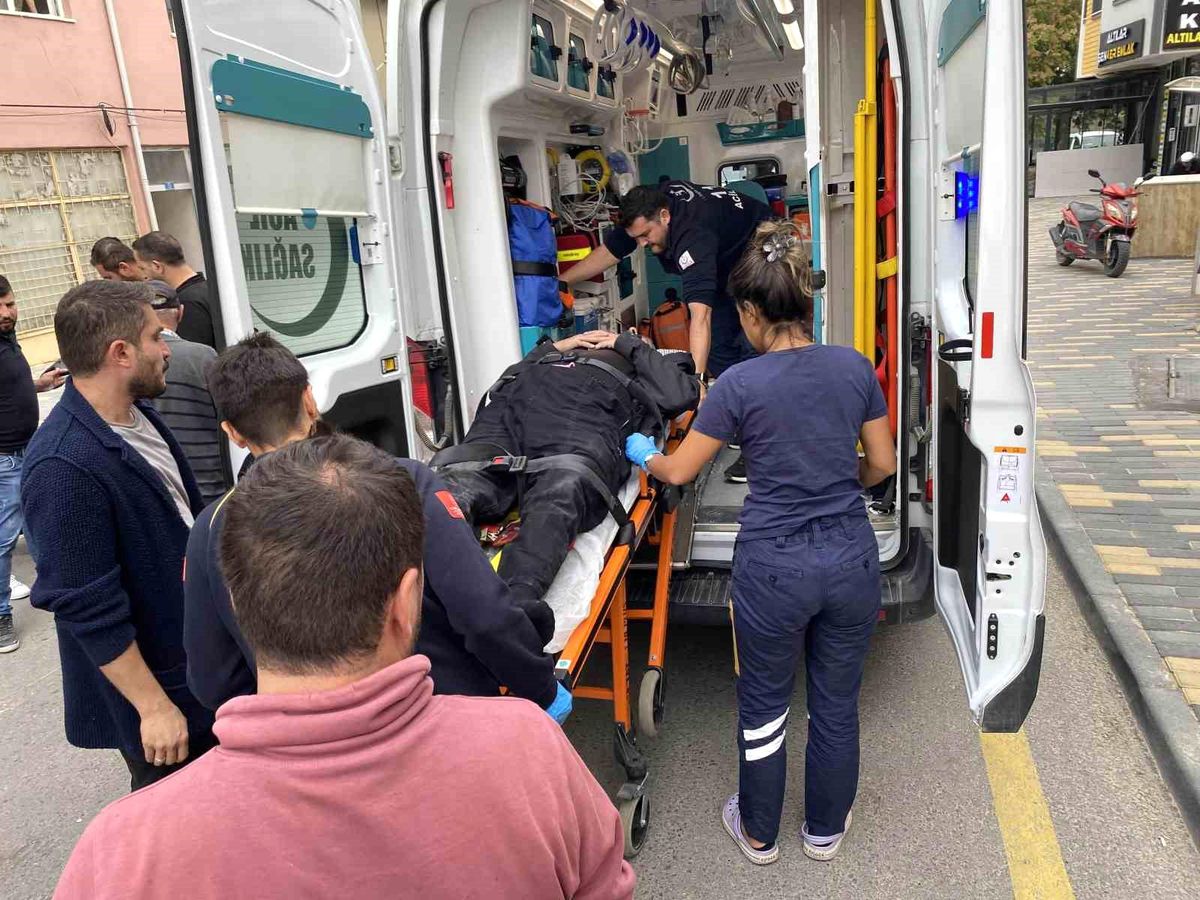 Kulu'da elektrikli bisiklet otomobile çarptı, sürücü yaralandı