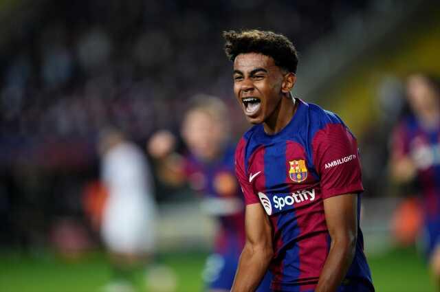 Film senaryosu değil, gerçek! 7 yıl önce elinden tuttuğu çocuk Ramos'a dev maçı kaybettirdi Film senaryosu değil, gerçek! 7 yıl önce elinden tuttuğu çocuk Ramos'a dev maçı kaybettirdi