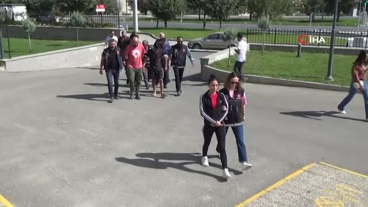 Karaman'da Uyuşturucu Operasyonunda 5 Kişi Tutuklandı