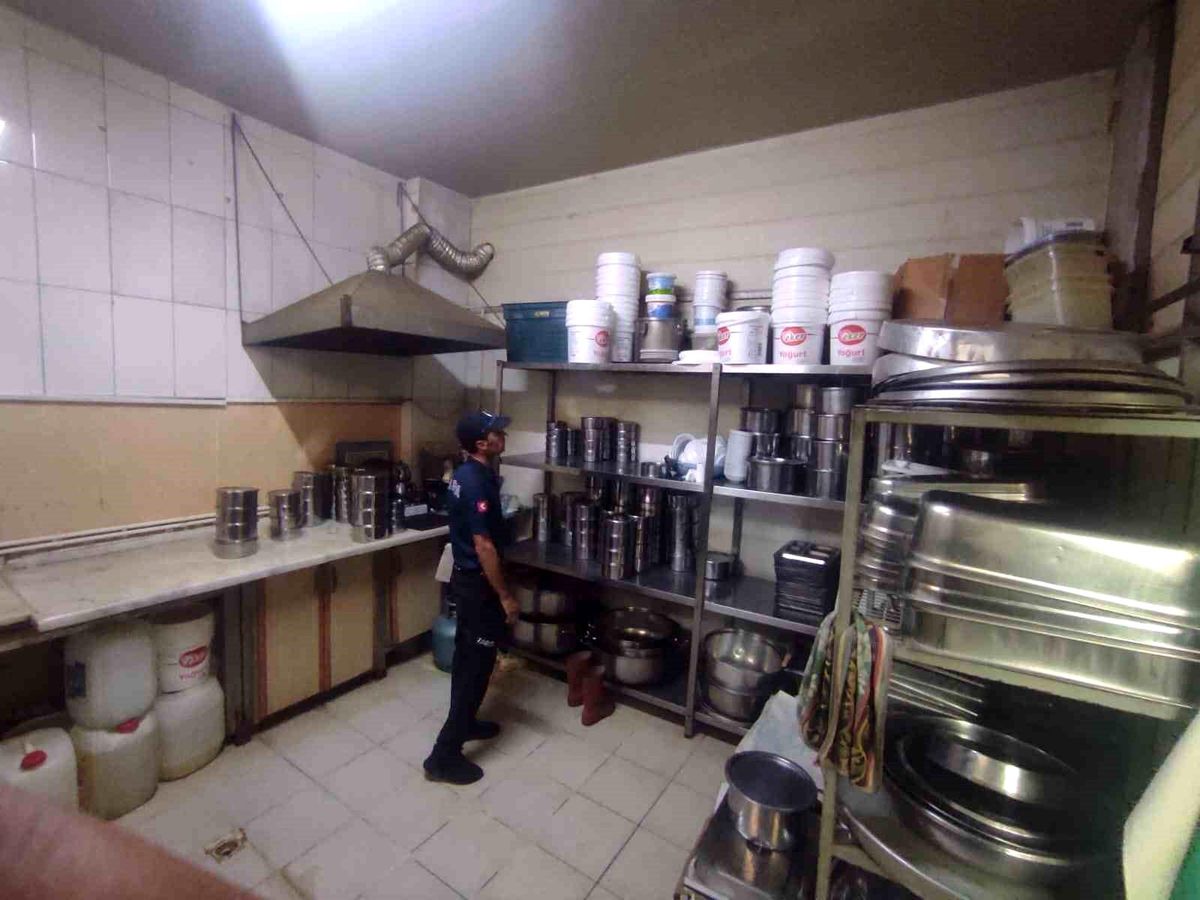 Sandıklı'da Lokanta ve Fastfood İşletmelerine Denetim