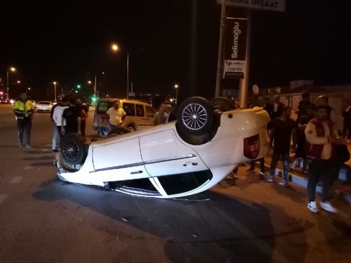 İnegöl'de makas atan otomobil takla attı
