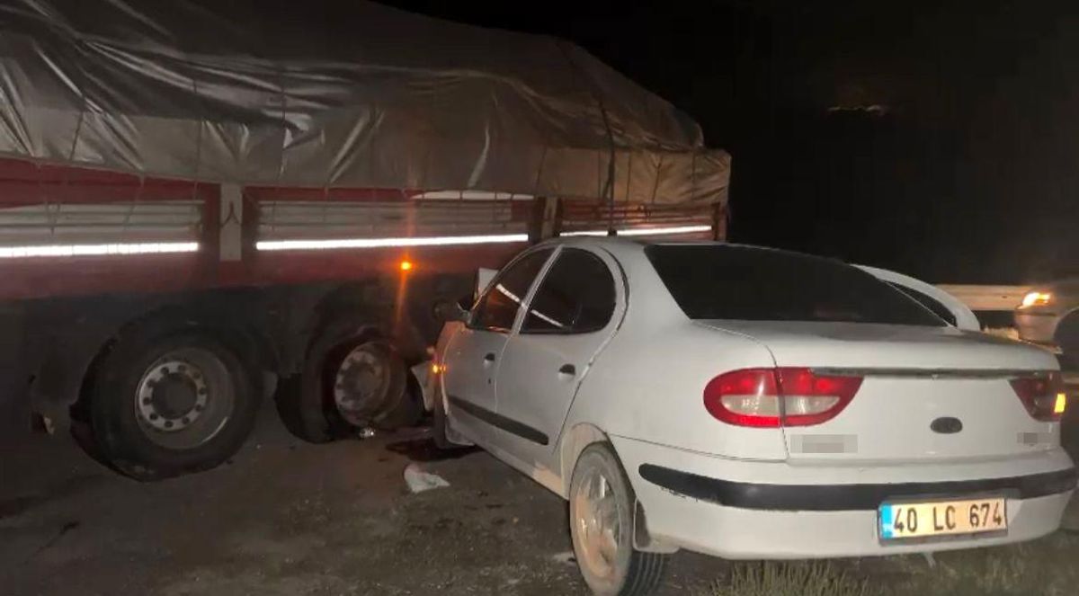 Nevşehir'de Tırla Otomobil Çarpışması: 4 Yaralı