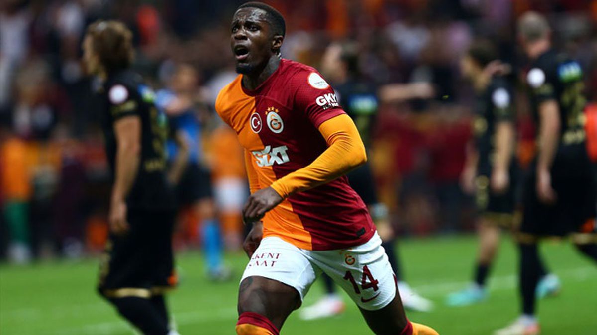 Çok iddialı! Kaleye füze yollayan Zaha, rakiplerine de fena gözdağı verdi