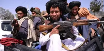 Afganistan'da Taliban, kendini büyücü olarak tanıtan 200 kişiyi yakaladı