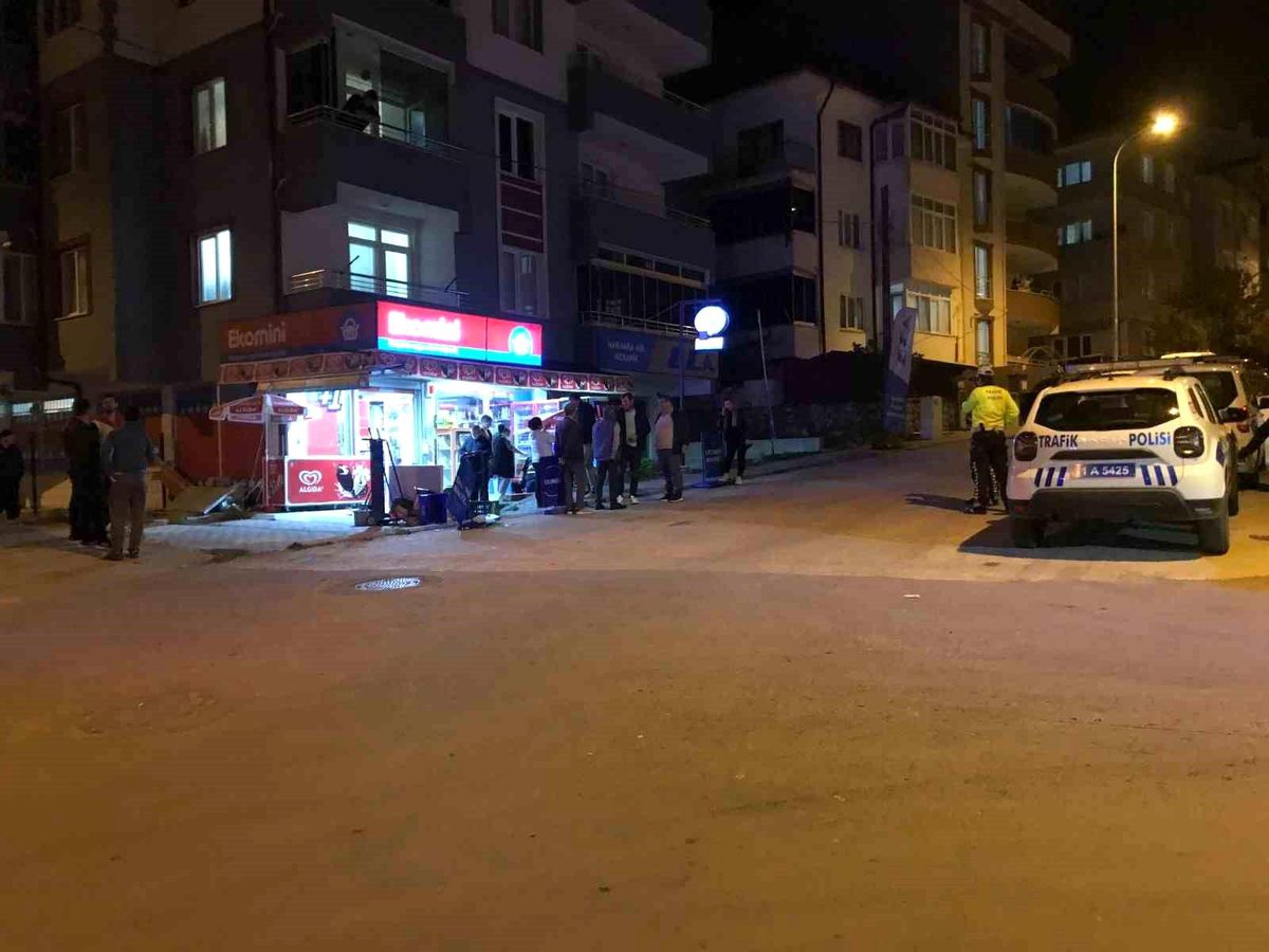 Bilecik'te bıçaklı kavga: 2 kişi yaralandı