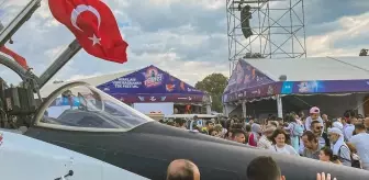 Görme Engelli Aile, TEKNOFEST İzmir'de Milli Teknoloji Hamlesini Dokunarak Yaşadı