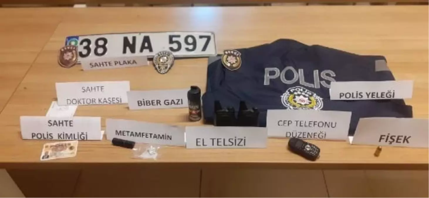 Sivas'ta Polis Yeleği ve Sahte Kimlikle Yakalanan 3 Kişiden 1'i Tutuklandı