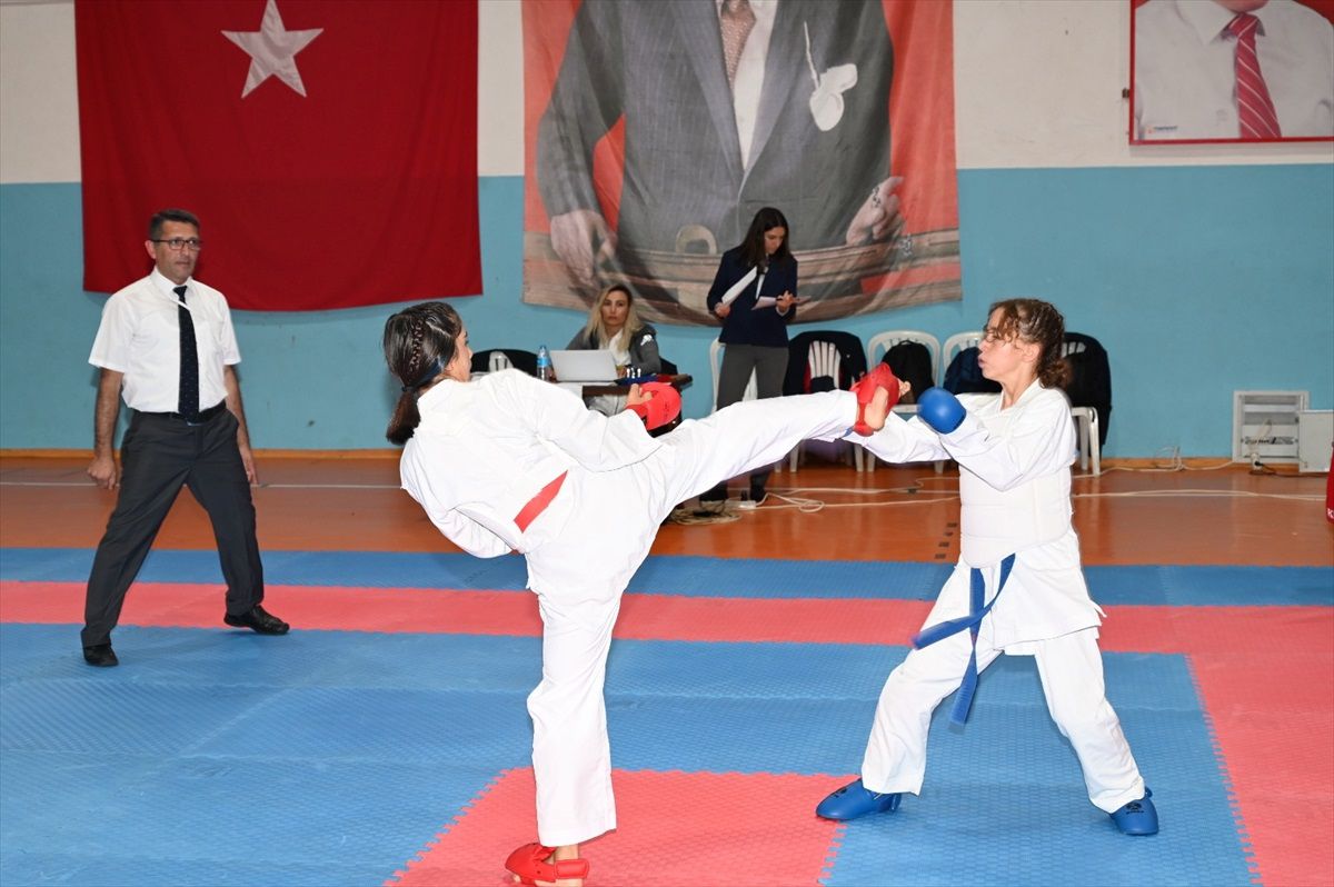 Seydişehir'de Şehit ve Gazileri Anma Karate Turnuvası sona erdi