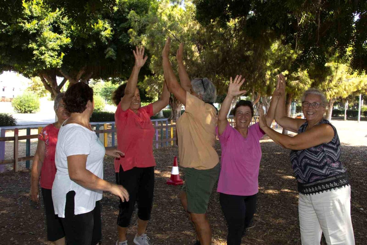 Mersin Büyükşehir Belediyesi, 80 yaş üzeri kadınlar için '80'ler buluşması' etkinliği düzenliyor