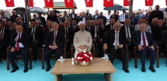 Diyanet İşleri Başkanı Ali Erbaş, Kur'an-ı Kerim'in insanları aydınlığa çıkardığını söyledi