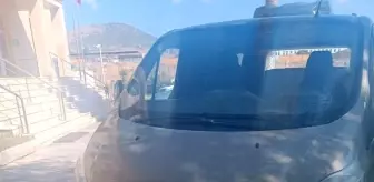 Amasya'da durdurulan kiralık araçta 16 Afgan kaçak göçmen bulundu